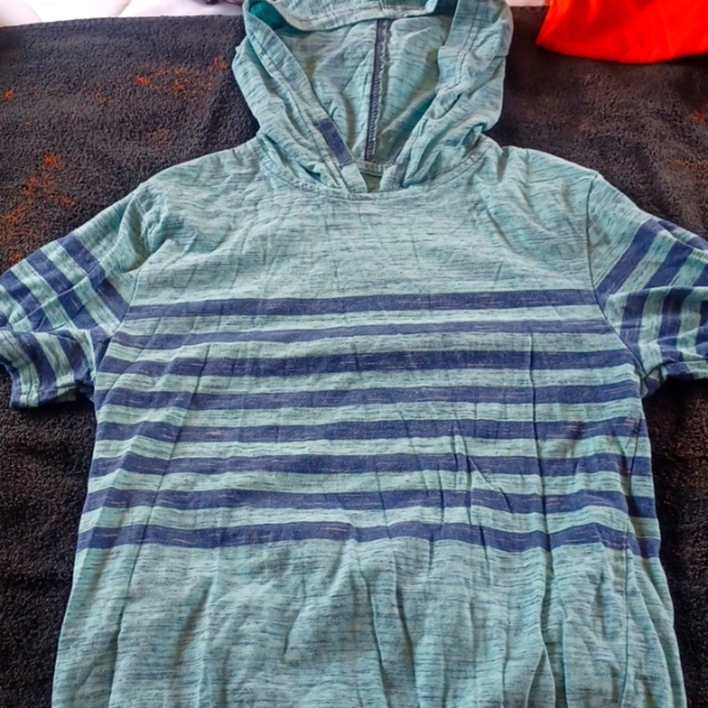 boys lg hooded shirt